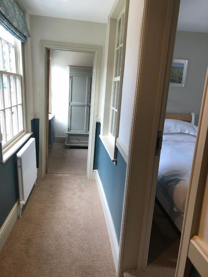 The Peppermill Town House Hotel & Restaurant Devizes Buitenkant foto
