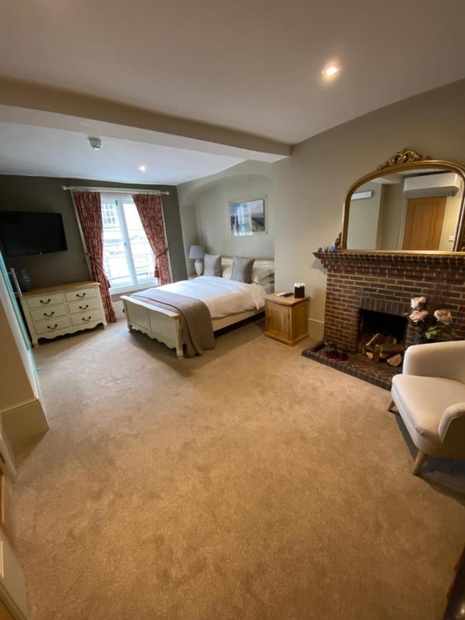 The Peppermill Town House Hotel & Restaurant Devizes Buitenkant foto