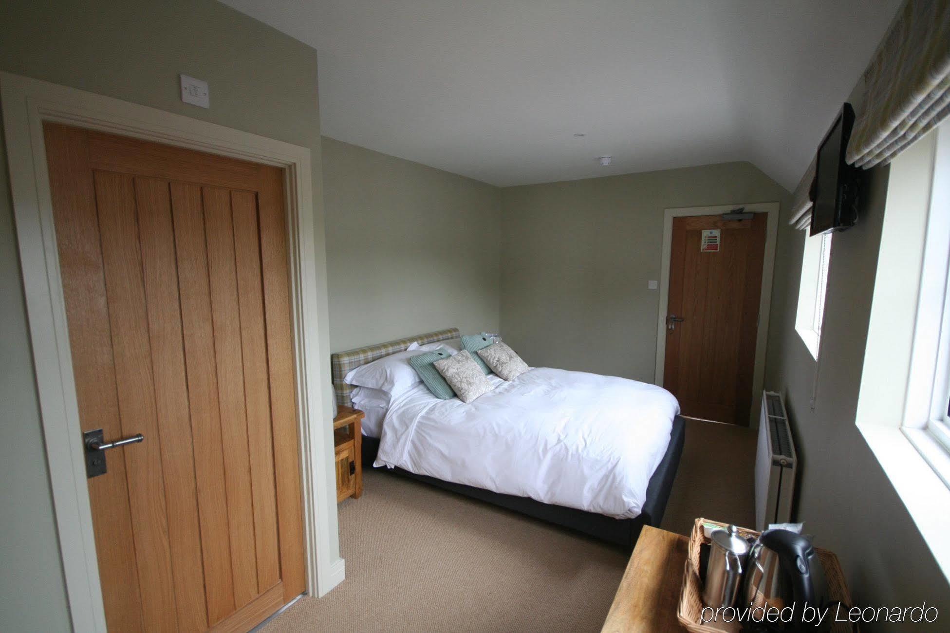 The Peppermill Town House Hotel & Restaurant Devizes Buitenkant foto